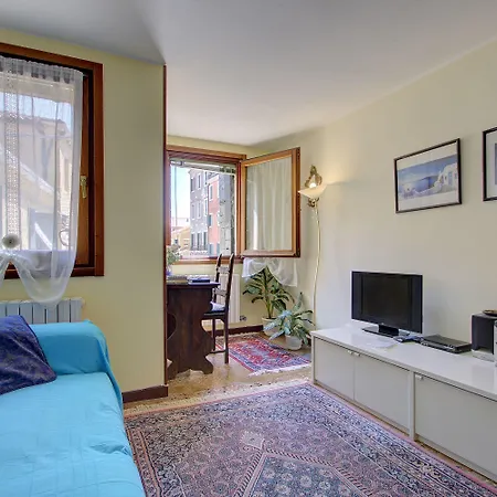 Apartment Cross-canal Set *