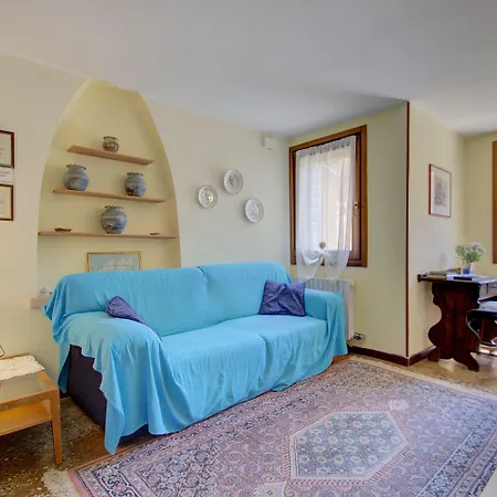 Apartment Cross-canal Set